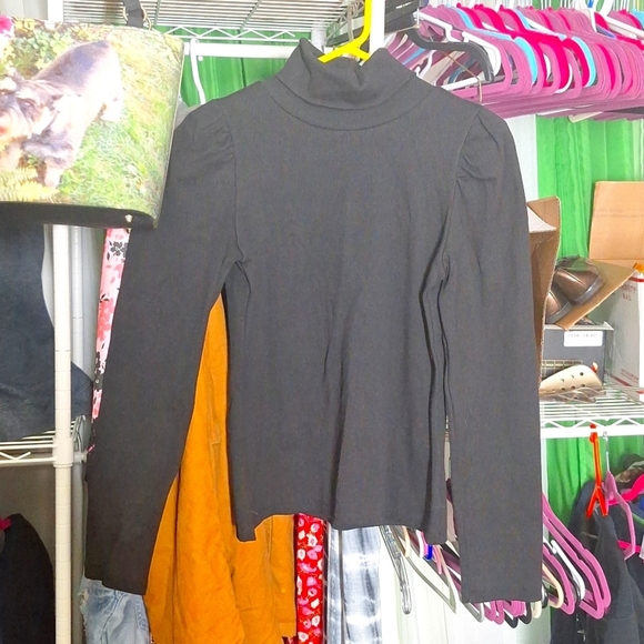 OPHELIA ROE BLACK LONG SLEEVE TURTLE NECK SIZE LARGE - Picture 1 of 5